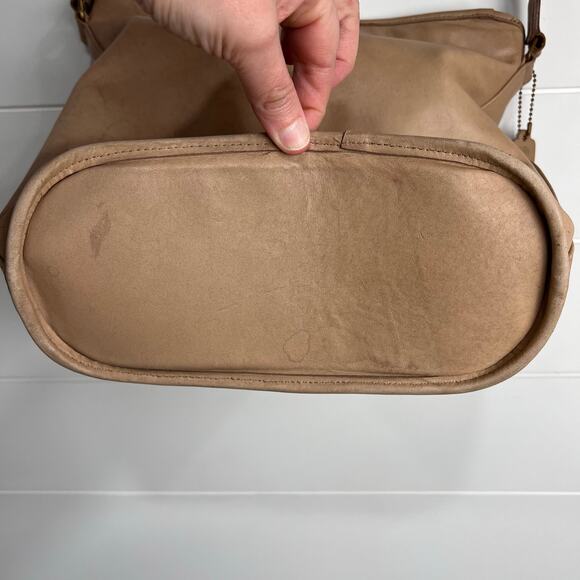 Coach vintage bleecker Legacy Tan Leather  Crossbody Bag Purse 0171 020 - Picture 4 of 11